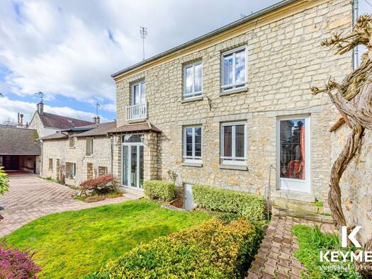 Maison à vendre 649 000 € 10 pièces 4 chambres 192 m² 2 264 m² de terrain Presles 95590