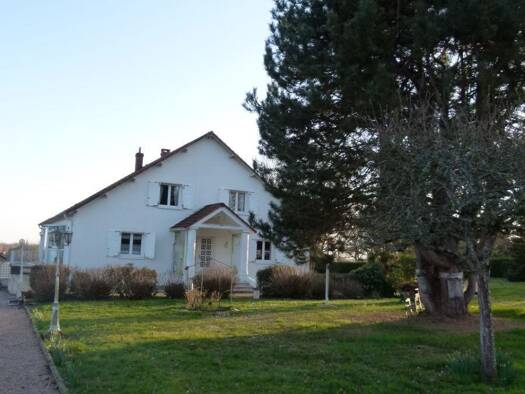 Maison à vendre 364 000 € 6 pièces 4 chambres 390 m² 7 460 m² de terrain Lourdoueix-Saint-Pierre 23360