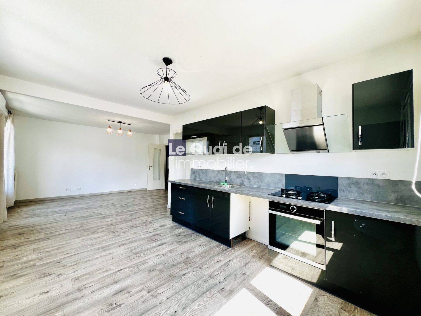 Appartement 5 pièces 87 m² · à Grenoble · 87,3 m² · 1 100 €/mois