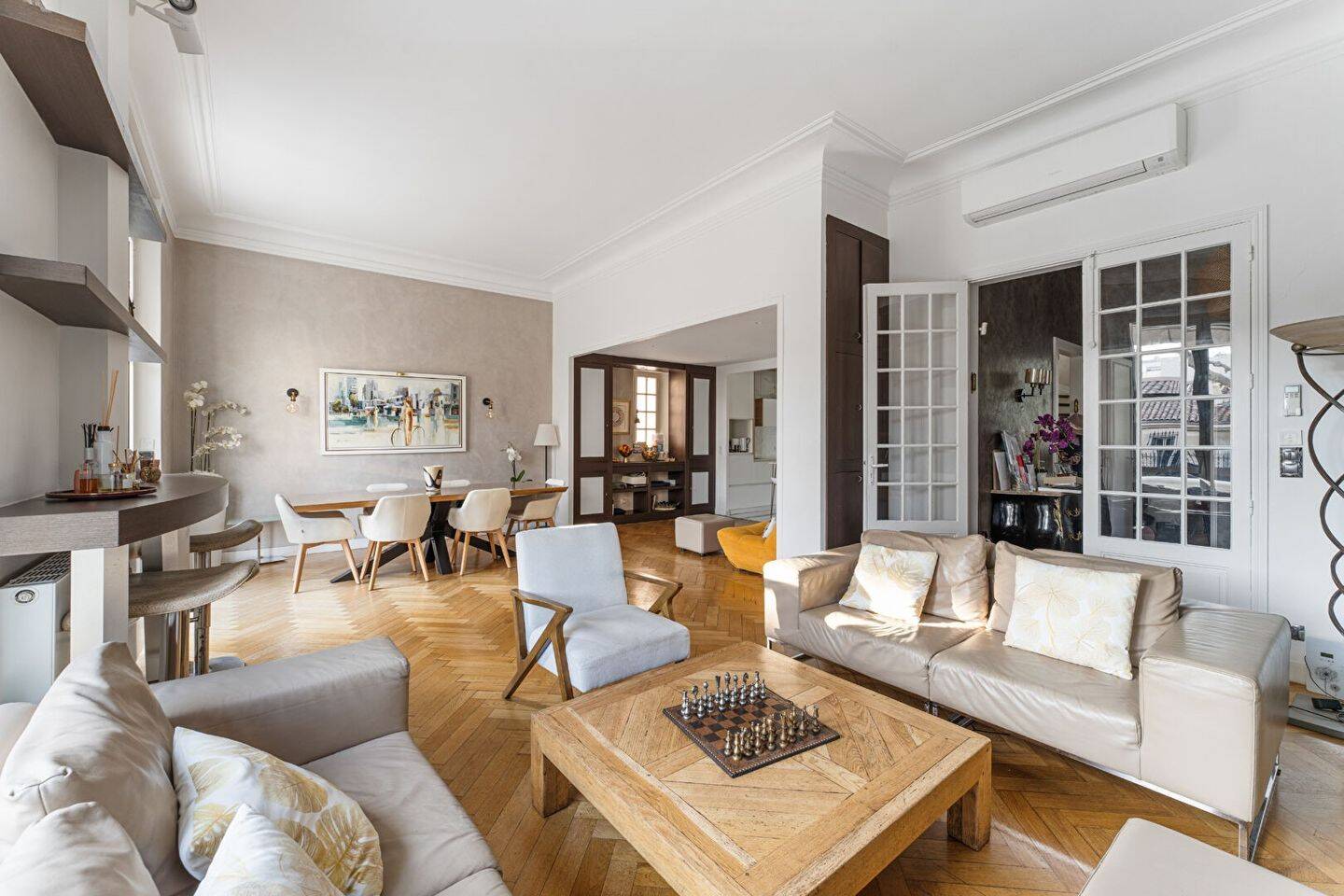 Maison 8 pièces 325 m² · à Marseille 8ème Arrondissement · 325 m² · 2 299 000 €