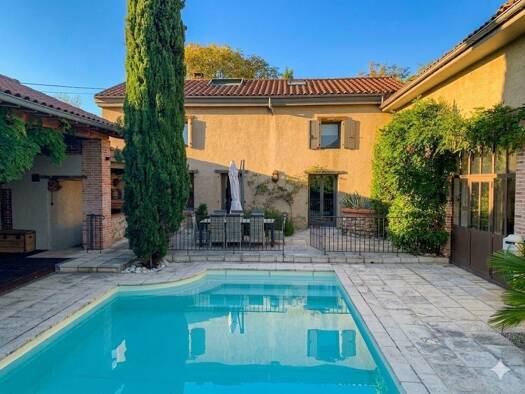 Ferme à vendre 575 000 € 7 pièces 5 chambres 330 m² 1 930 m² de terrain Nord Boutheon Plaine Andrézieux-Bouthéon 42160