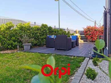 Maison à vendre 330 000 € 4 pièces 3 chambres 89 m² 182 m² de terrain Signes 83870