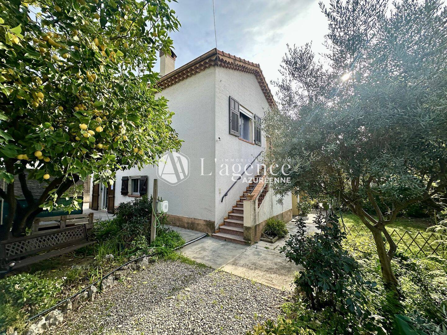 Maison 5 pièces 122 m² · à Cagnes-sur-Mer · 122 m² · 610 000 €