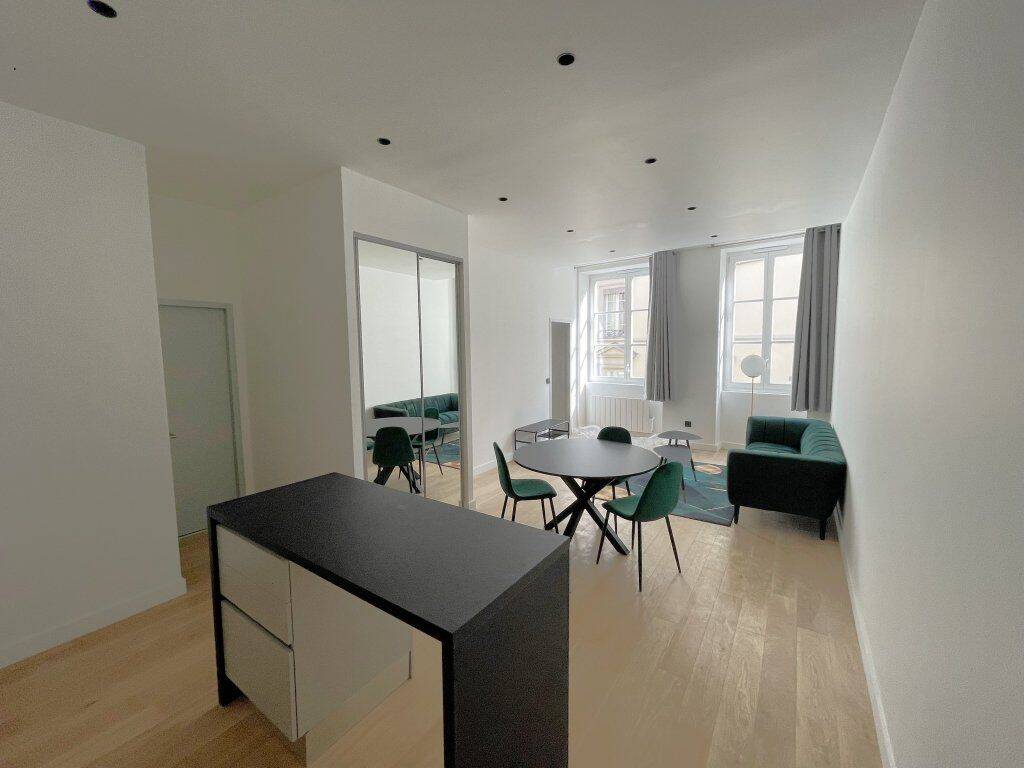 Appartement 2 pièces 49 m² · à Lyon 2ème Arrondissement · 49 m² · 1 485 €