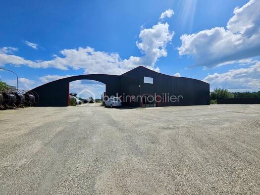 Immeuble à vendre 260 000 € 354 m² Aillas 33124