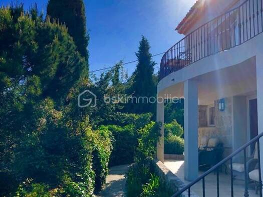 Villa à vendre 2 450 000 € 6 pièces 5 chambres 178 m² 2 734 m² de terrain La Turbie 06320