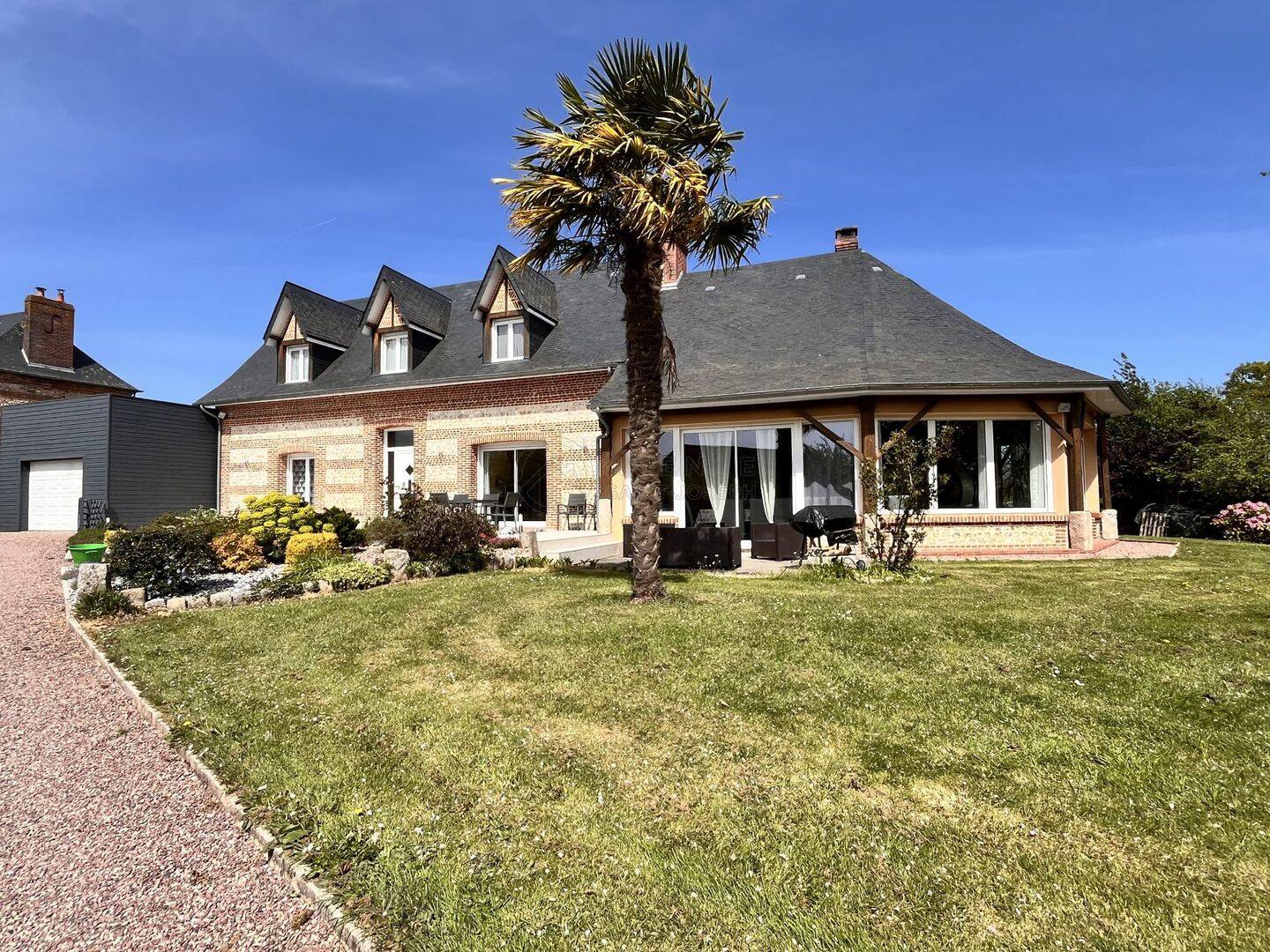 Maison 4 pièces 228 m² · à Yvetot · 228,3 m² · 449 000 €