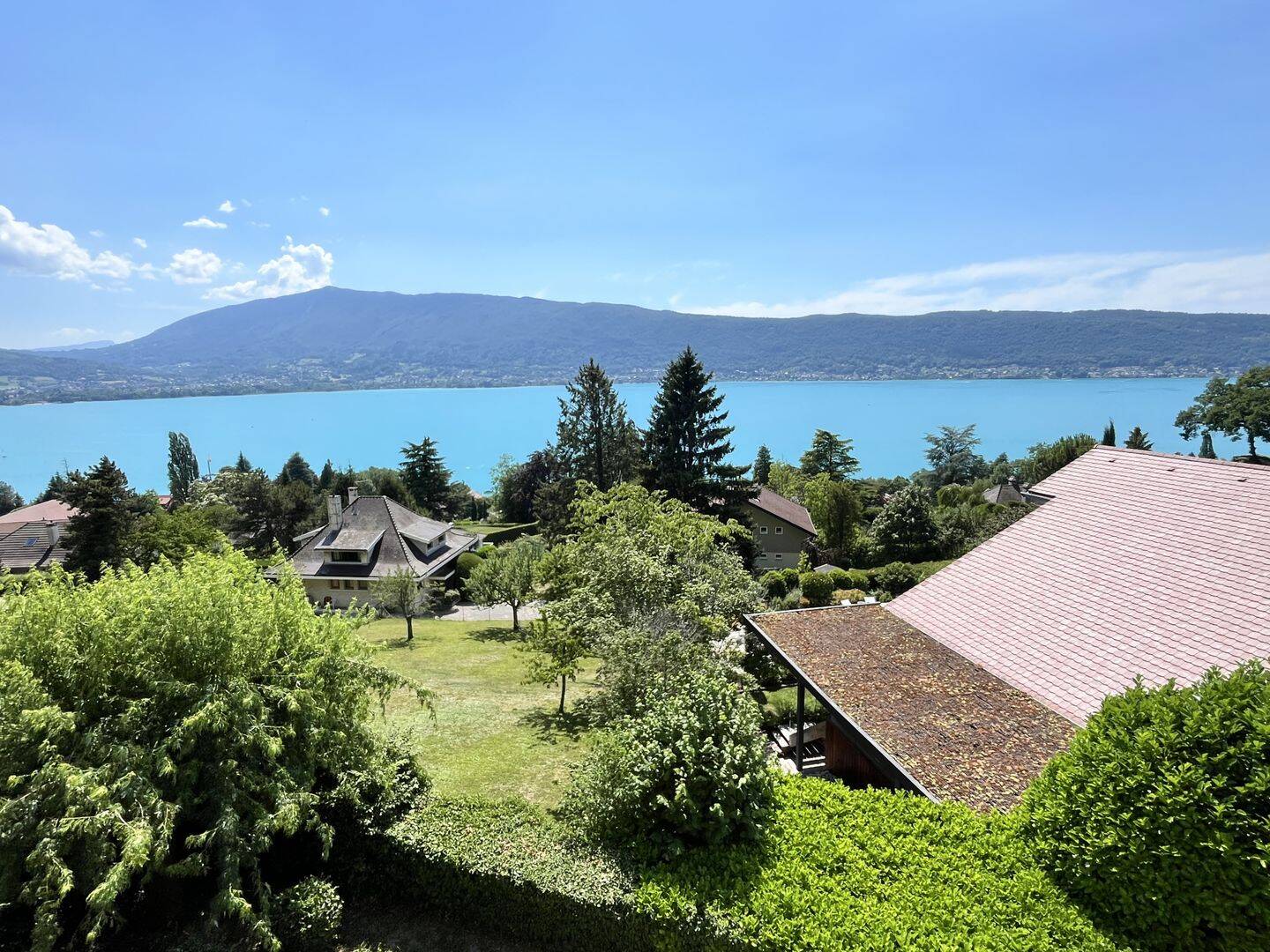 Maison 9 pièces 175 m² · à Veyrier-du-Lac · 175 m² · 1 495 000 €