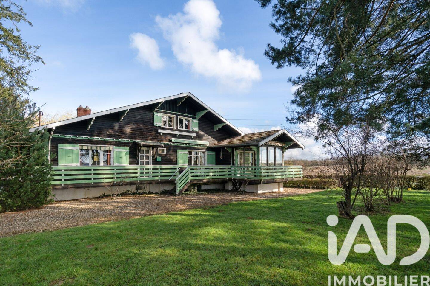 Maison 7 pièces 180 m² · à Saint-André-de-Corcy · 180 m² · 495 000 €
