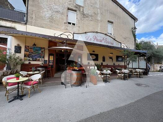 Restaurant à vendre Fonds de commerce 150 000 € 107 m² d'espace de restauration Vallon-Pont-d'Arc 07150