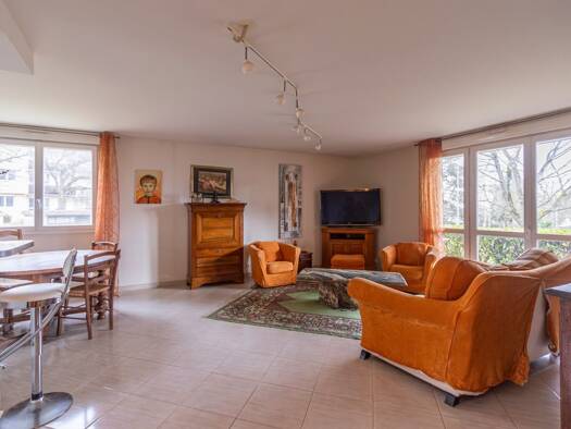 Appartement à vendre 199 500 € 3 pièces 2 chambres 85 m² Étage 1/5 Caen 14000