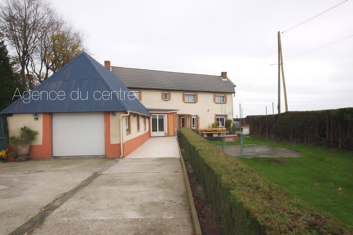 Maison 5 pièces 142 m² · à Valmont · 142 m² · 220 000 €