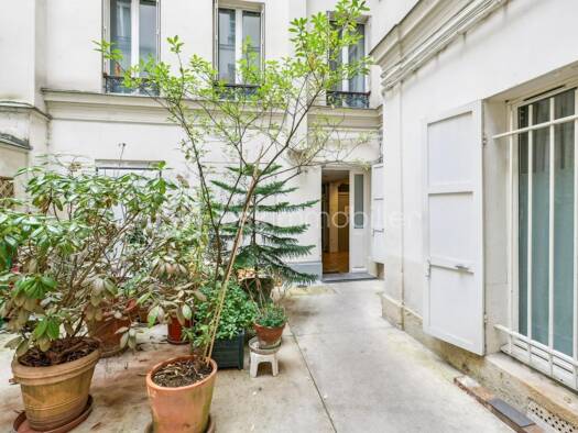 Appartement à vendre 550 000 € 3 pièces 1 chambre 60,1 m² Étage 5/7 Montmartre Paris 18ème arrondissement 75018