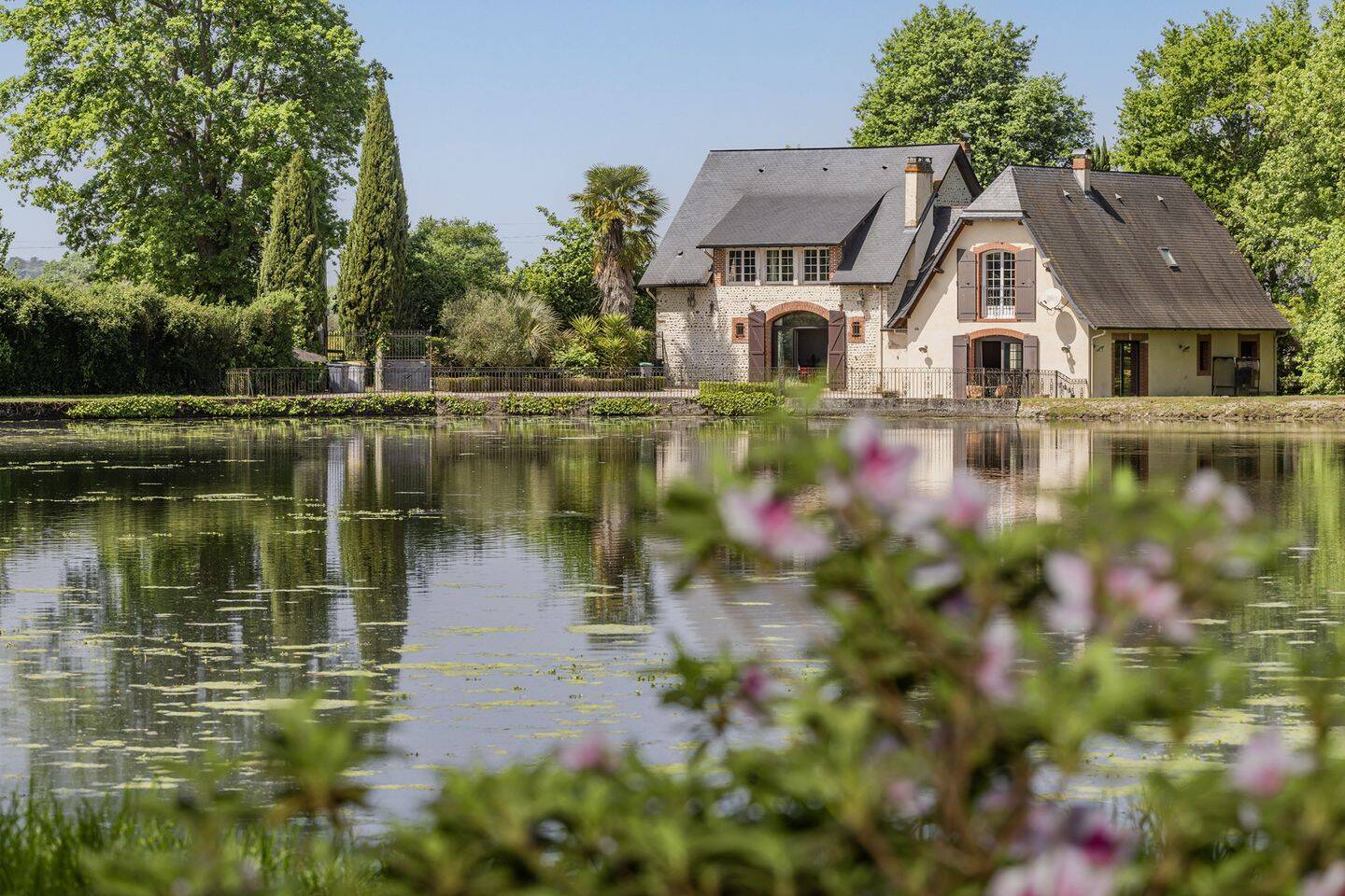 Maison 10 pièces 450 m² · à Pau · 450 m² · 1 890 000 €