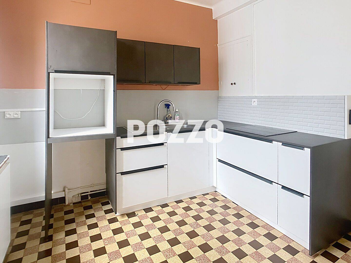 Appartement 4 pièces 98 m² · à Avranches · 98 m² · 640 €