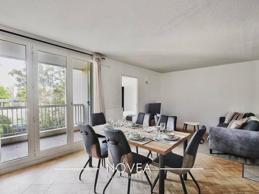 Appartement à vendre 315 000 € 5 pièces 4 chambres 77 m² Étage 1/6 Gerland Lyon 7ème arrondissement 69007