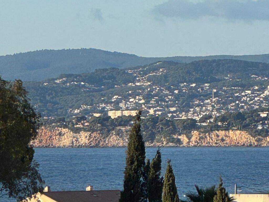 Appartement 2 pièces 40 m² · à Six-Fours-les-Plages · 39,6 m² · 217 900 €