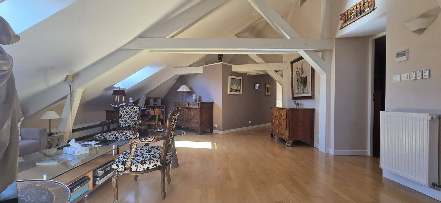 Appartement 5 pièces 101 m² · à Dijon · 101 m² · 299 000 €