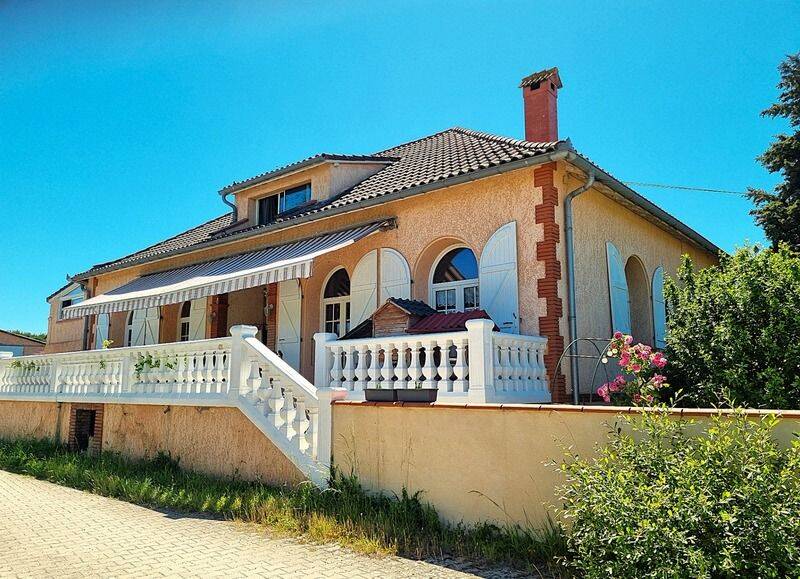 Maison 7 pièces 260 m² · à Brax · 260 m² · 469 000 €