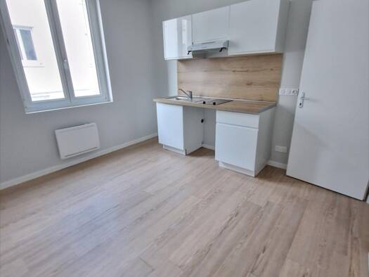 Appartement à louer 555 € 2 pièces 1 chambre 48,5 m² 2ème étage L'Ecorchade Chamalieres 63400