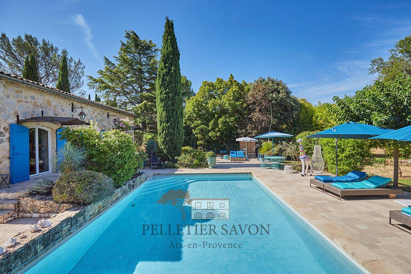 Maison 10 pièces 283 m² · à Aix-en-Provence · 283 m² · 1 350 000 €