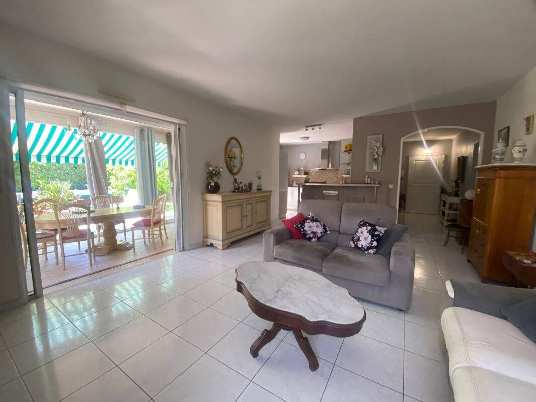 Appartement 4 pièces 102 m² · à Six-Fours-les-Plages · 102,3 m² · 565 000 €
