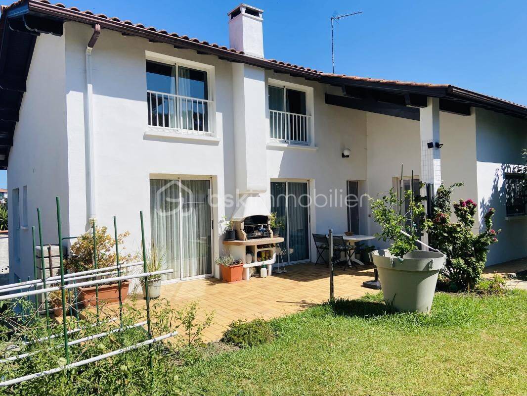Maison 7 pièces 179 m² · à Hendaye · 179 m² · 690 000 €