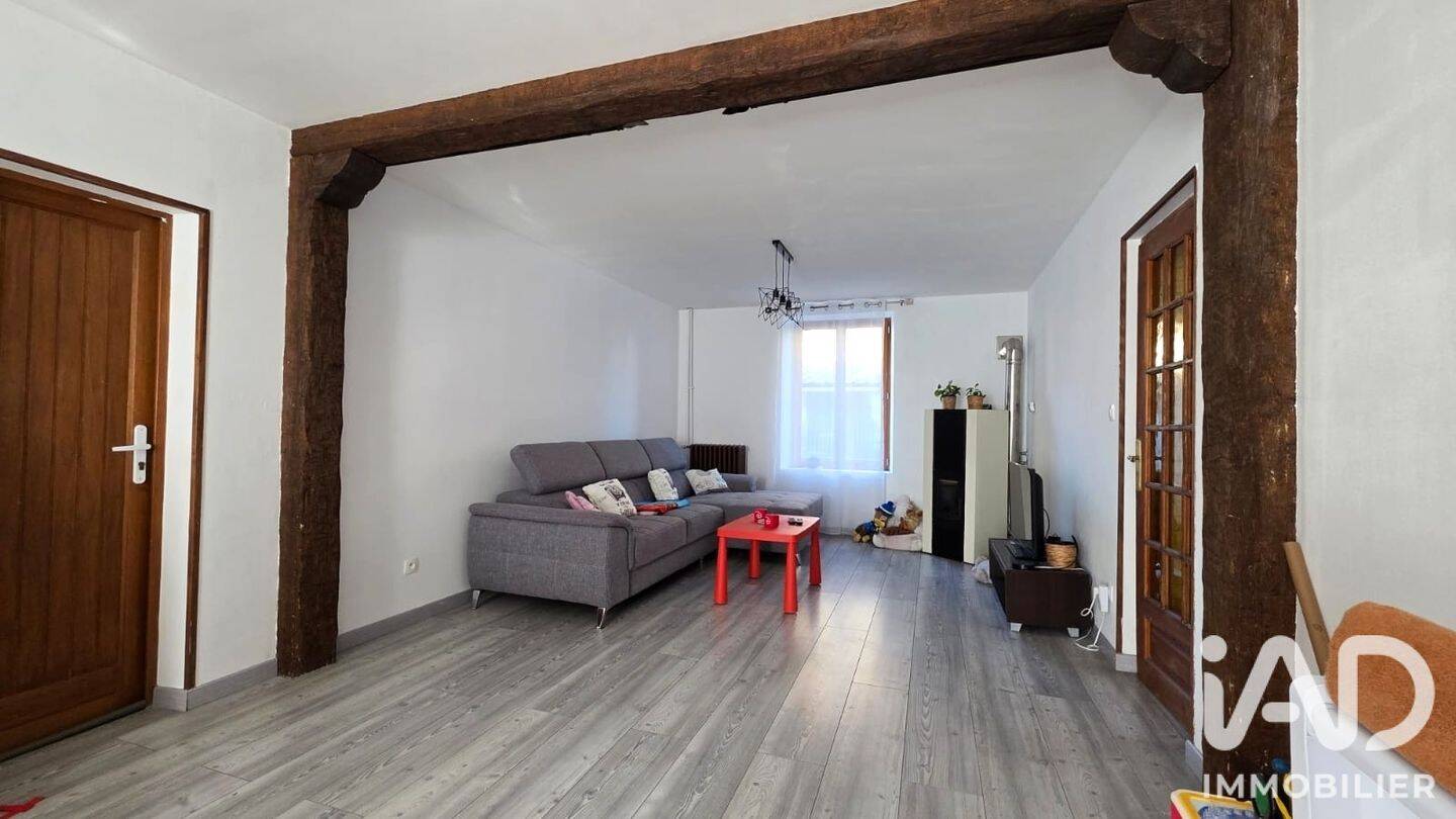 Maison 8 pièces 220 m² · à Bogny-sur-Meuse · 220 m² · 130 000 €