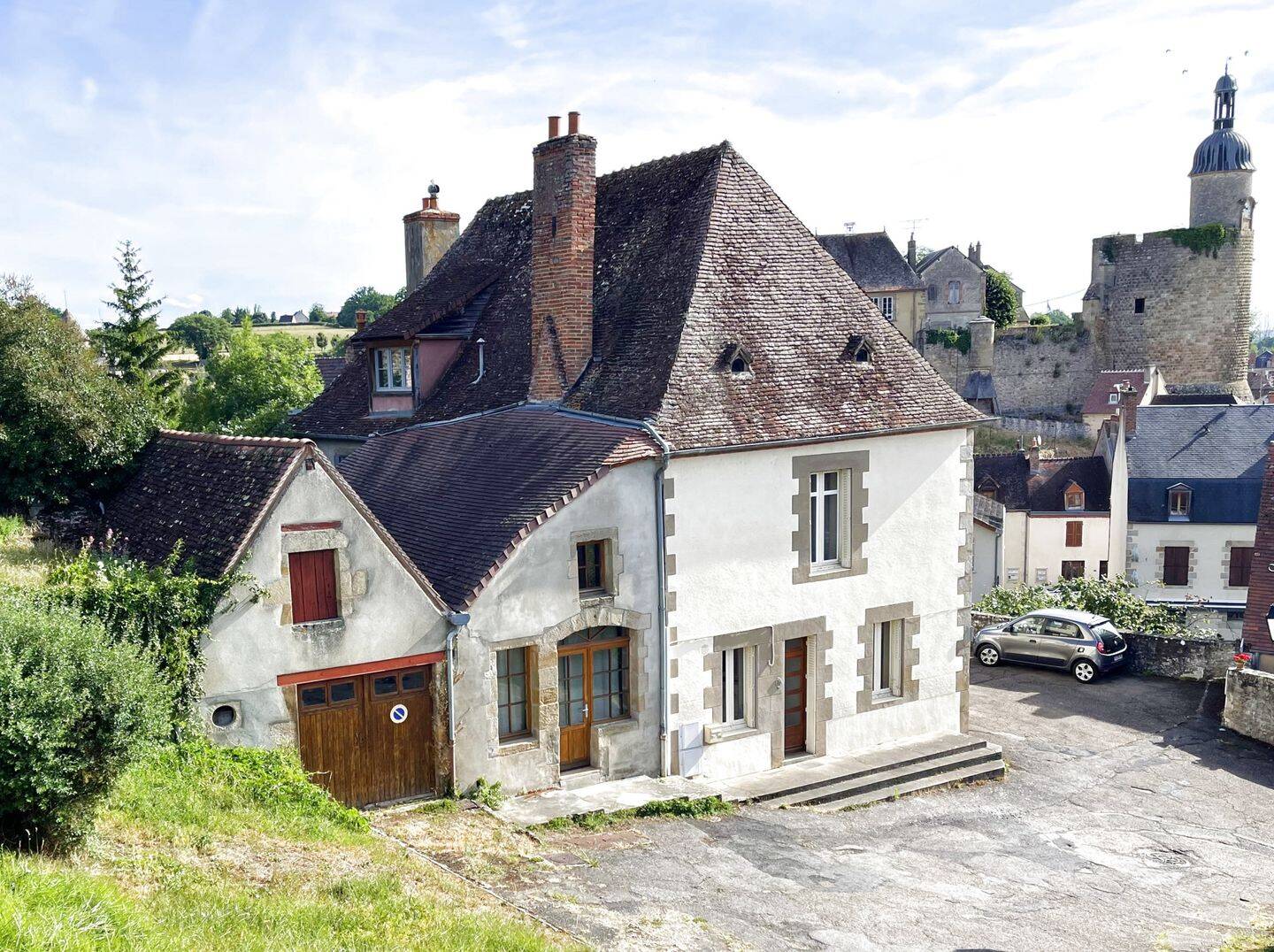Maison 4 pièces 83 m² · à Bourbon-l'Archambault · 83 m² · 85 000 €