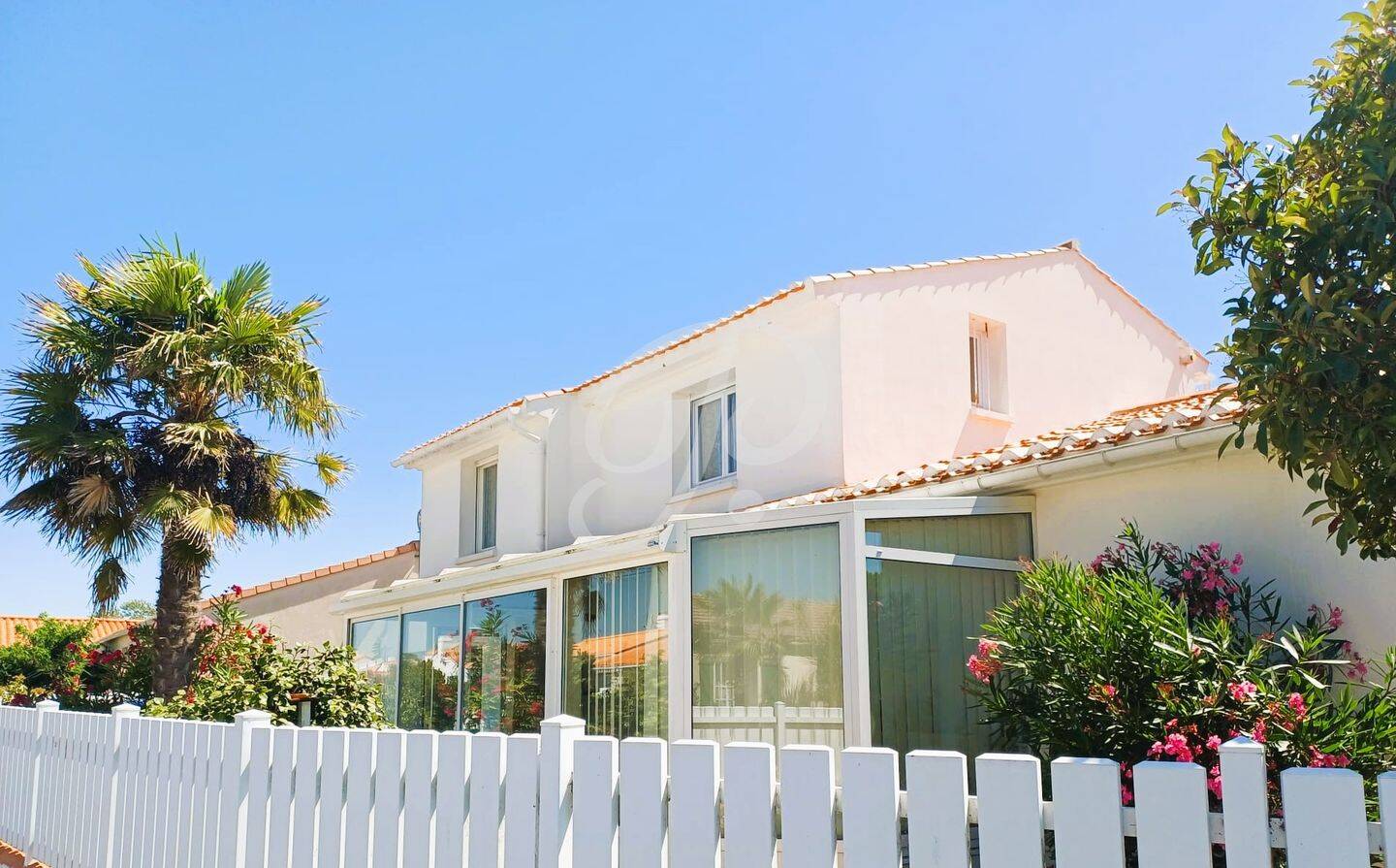 Maison 7 pièces 154 m² · à Le Fenouiller · 154 m² · 387 000 €