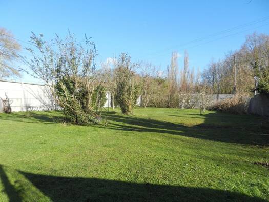 Terrain constructible à vendre 43 990 € 672 m² de terrain Marcilly-la-Campagne 27320