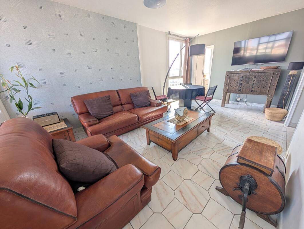 Appartement 4 pièces 78 m² · à Bron · 78 m² · 175 000 €