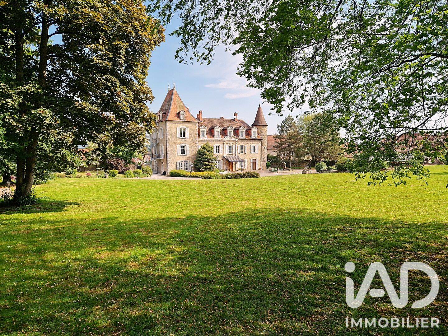 Maison 21 pièces 677 m² · à Pagney · 677 m² · 1 190 000 €