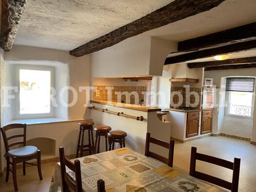 Maison à louer 480 € 3 pièces 2 chambres 79 m² Le Cheylard 07160