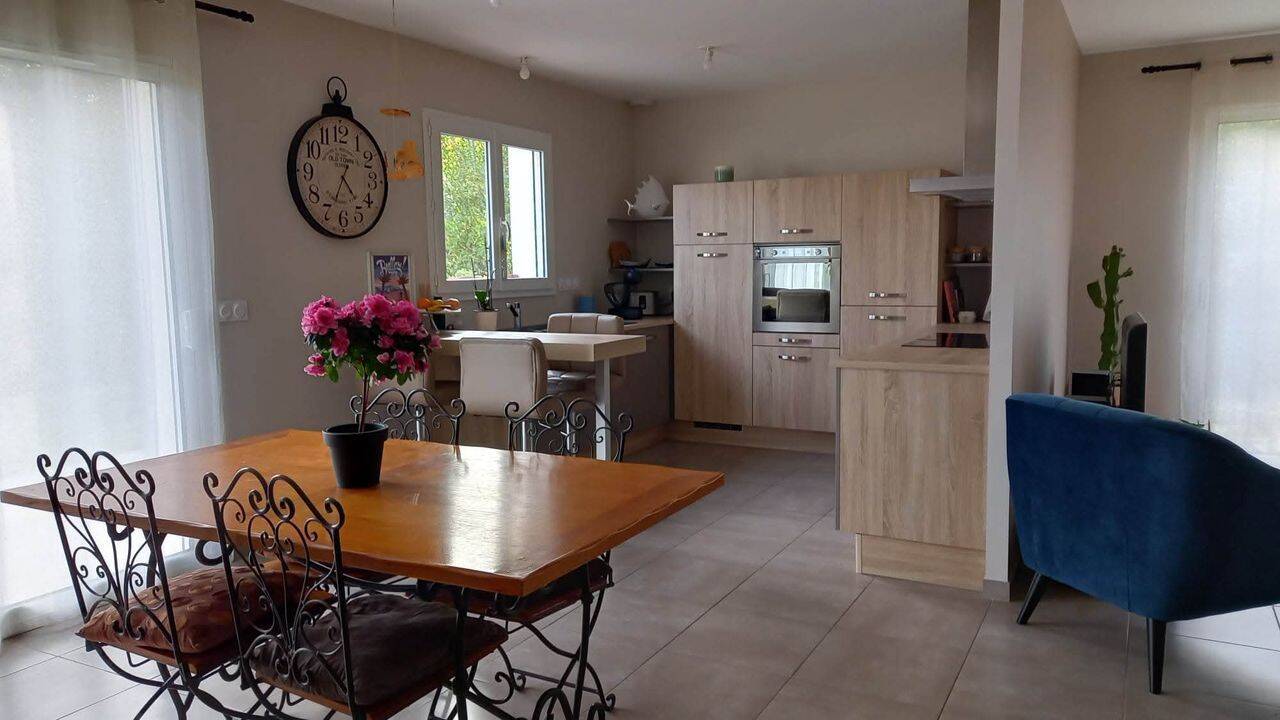 Maison 6 pièces 126 m² · à Verdun-sur-Garonne · 126 m² · 1 250 €/mois
