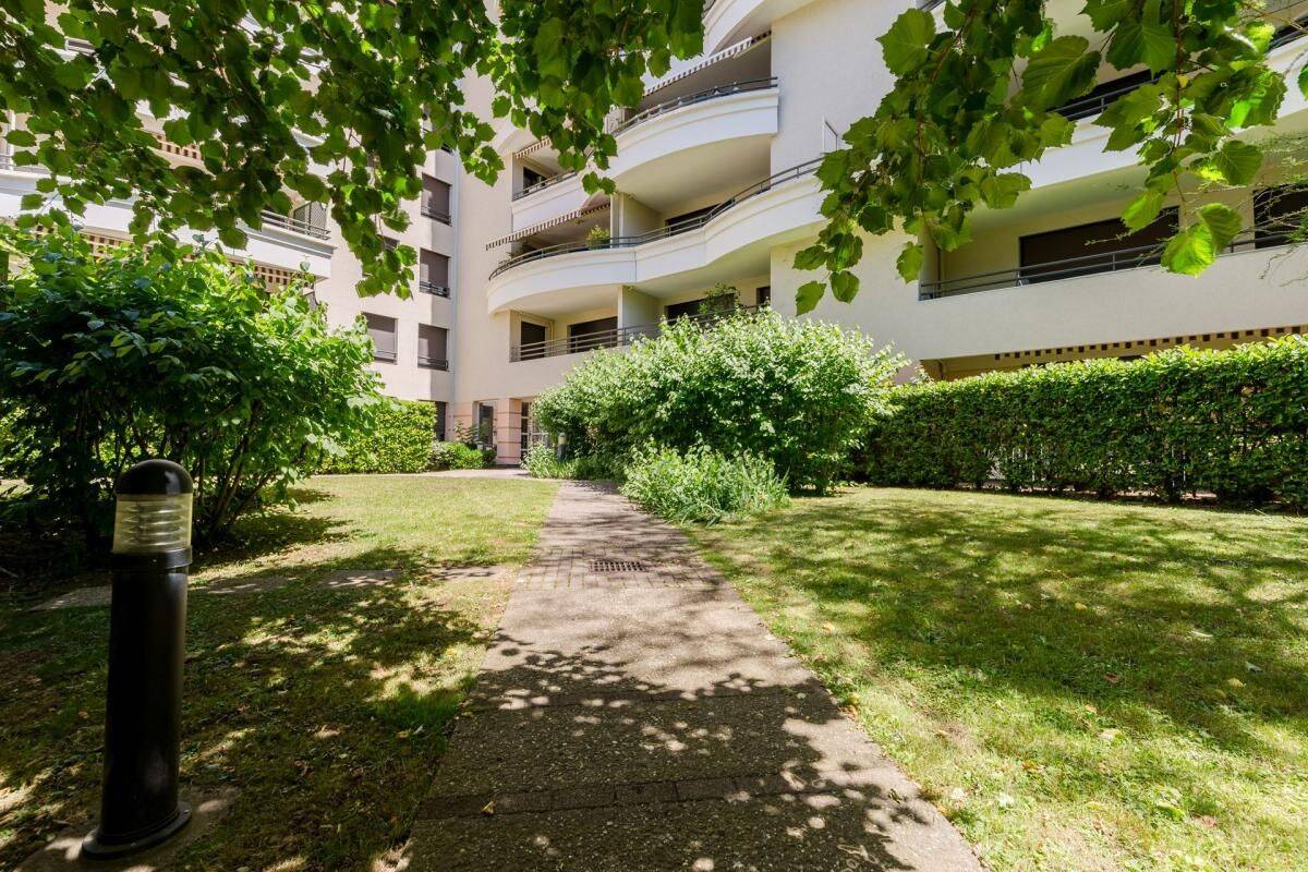 Appartement 5 pièces 159 m² · à Lyon 3ème Arrondissement · 158,6 m² · 600 000 €