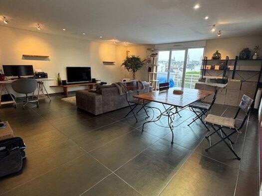 Appartement à louer 1 400 € 4 pièces 2 chambres 115 m² 4ème étage Centre Ville-Isambard Évreux 27000