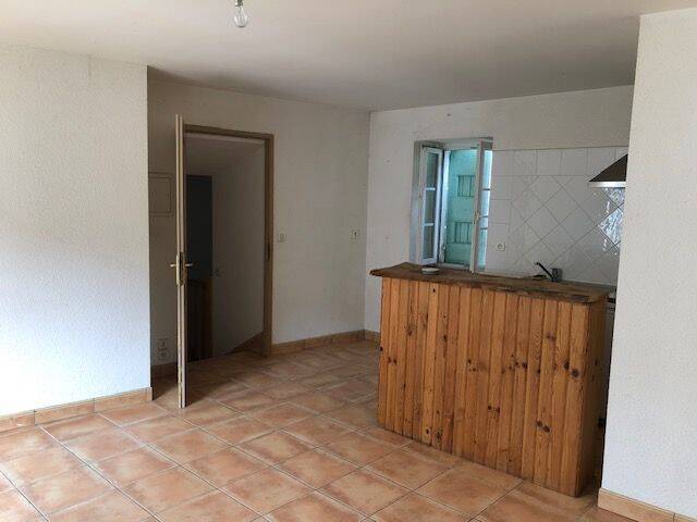 3 pièces 42 m² · à Meyrueis · 42 m² · 500 €
