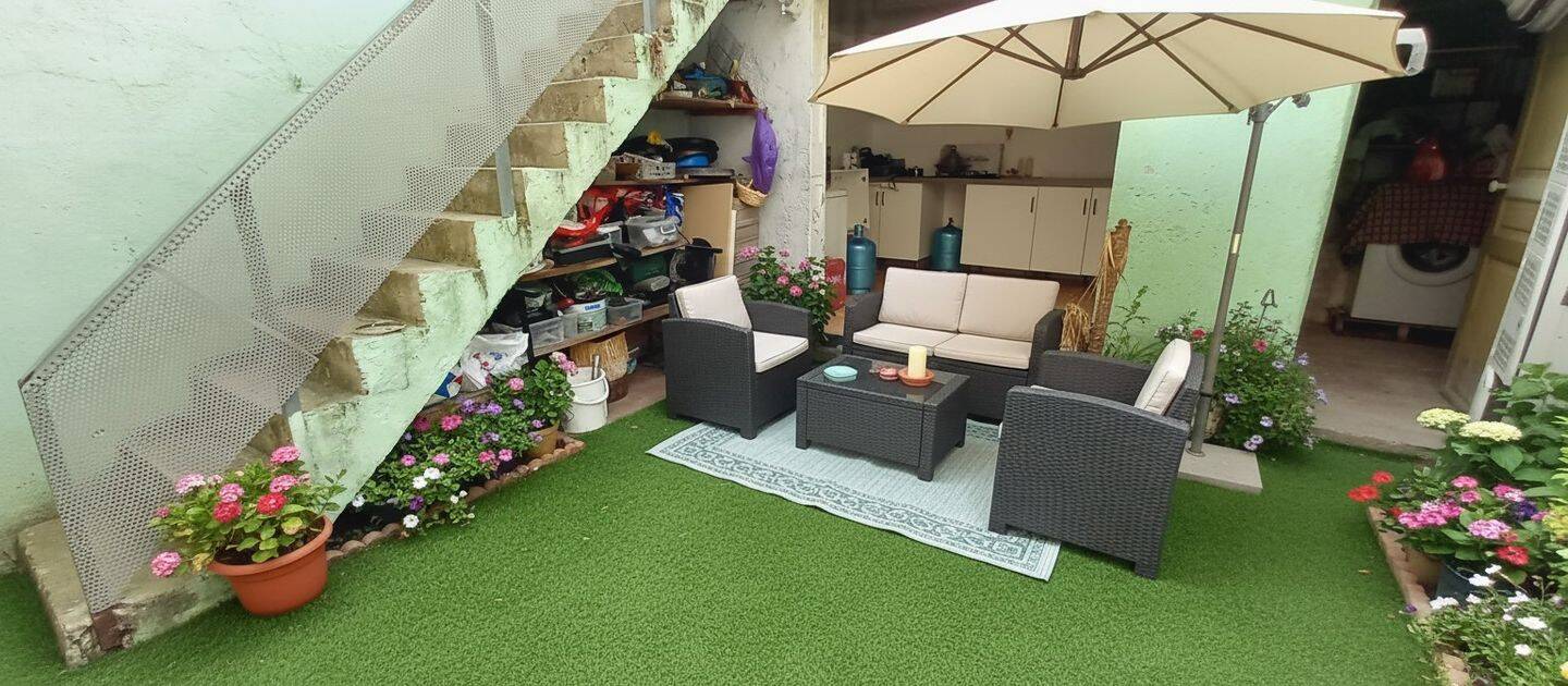 Maison 6 pièces 160 m² · à Bessan · 160 m² · 170 000 €
