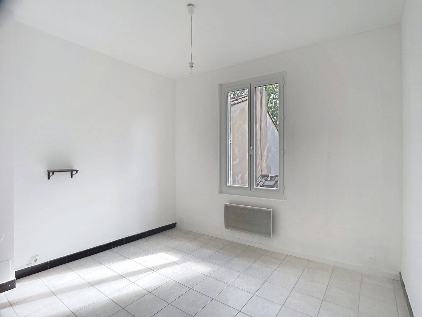 Appartement 3 pièces 42 m² · à Avignon · 42 m² · 565 €