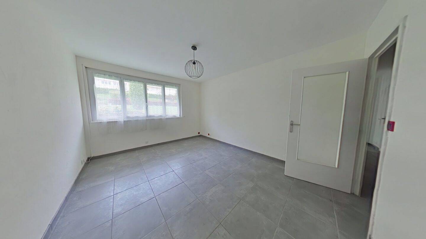 Appartement 3 pièces 63 m² · à Saint-Genest-Lerpt · 63 m² · 600 €
