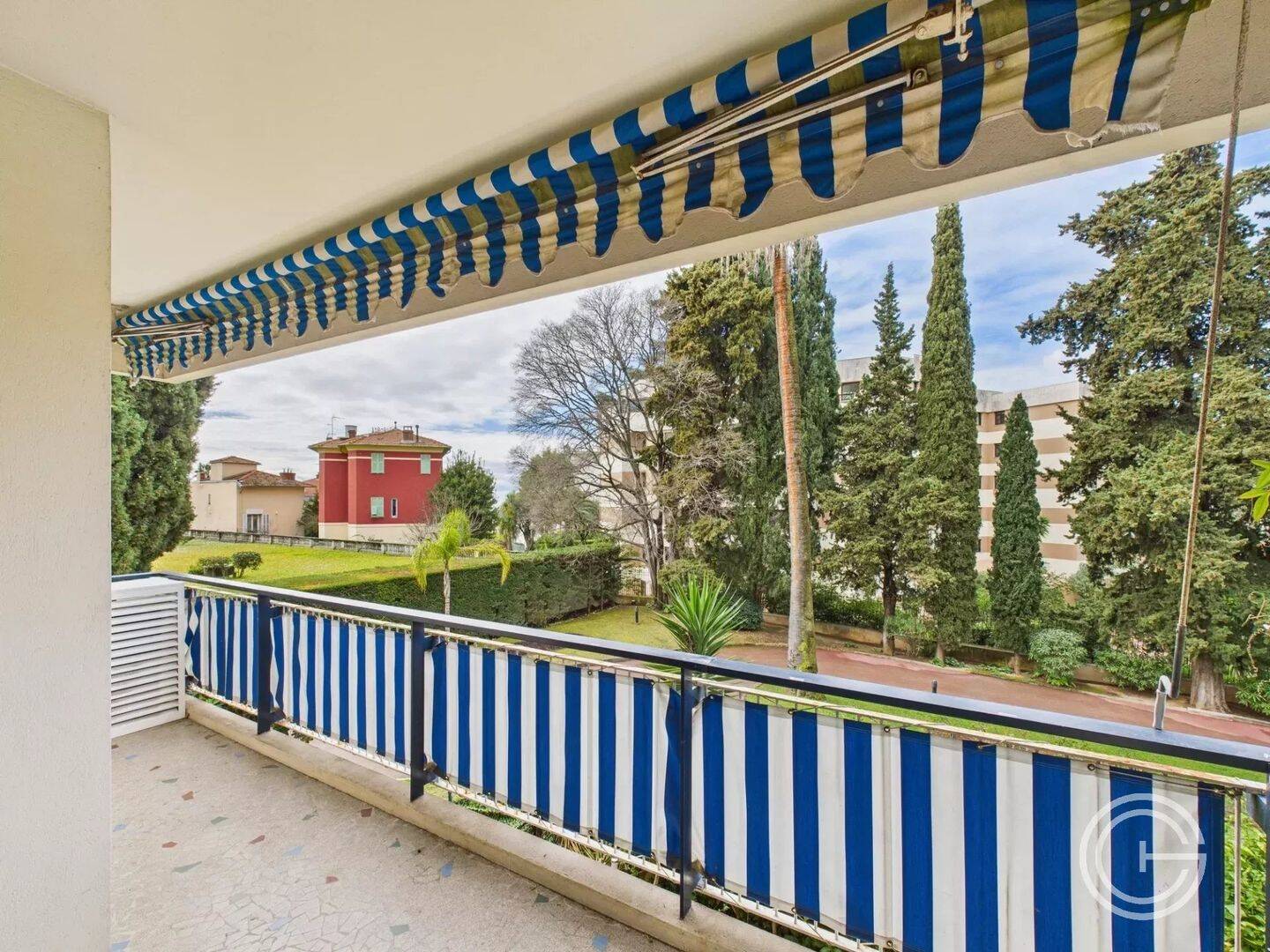 Appartement 3 pièces 63 m² · à Nice · 62,8 m² · 1 615 €