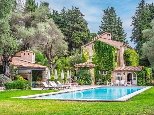 Villa à vendre 3 300 000 € 15 pièces 9 chambres 520 m² 10 344 m² de terrain Plan de Noves Vence 06140
