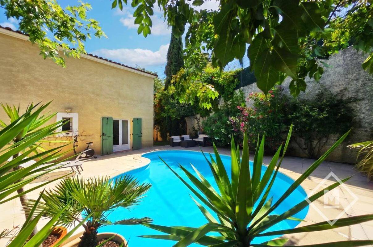 Maison 5 pièces 139 m² · à Marseille 12ème Arrondissement · 139 m² · 648 000 €