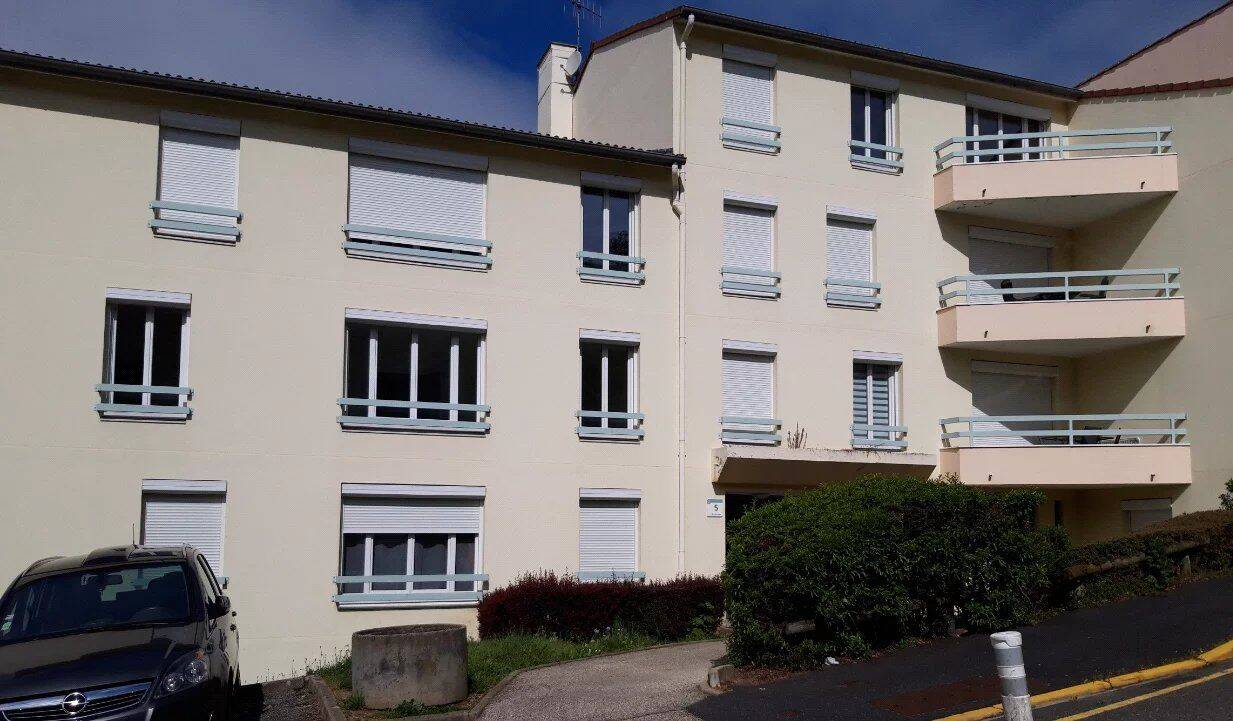 Appartement 4 pièces 93 m² · à Unieux · 93 m² · 718 €