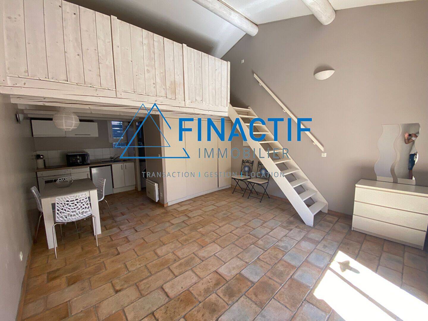 Appartement 2 pièces 42 m² · à Aix-en-Provence · 42 m² · 685 €