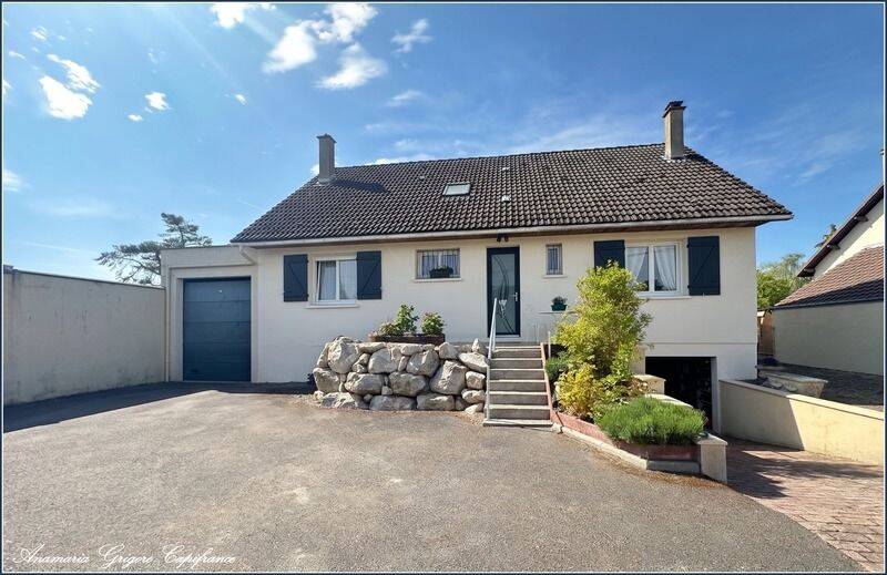 Maison 5 pièces 194 m² · à Courville-sur-Eure · 194 m² · 299 000 €