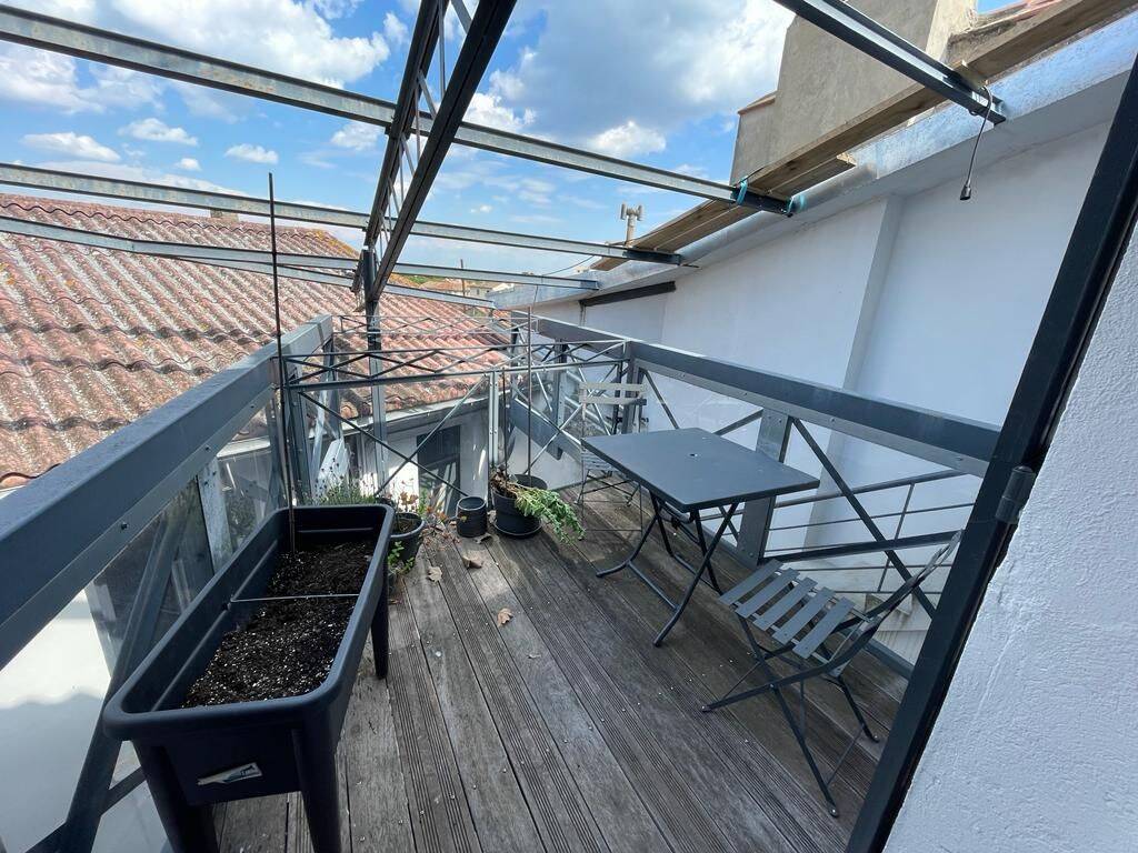 Appartement 1 pièce 41 m² · à Nîmes · 41,3 m² · 570 €