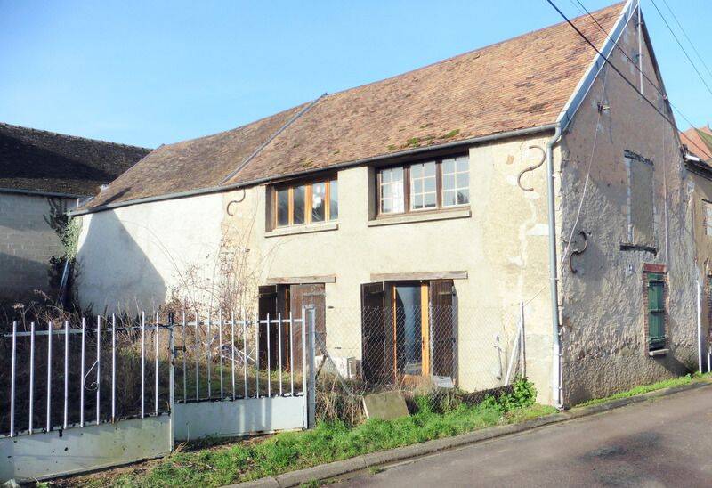 Maison 4 pièces 85 m² · à Cerisiers · 85 m² · 45 000 €