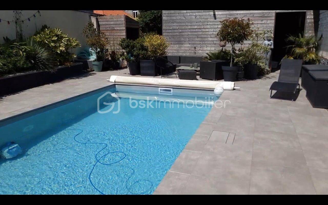 Maison 8 pièces 270 m² · à Haute-Avesnes · 270 m² · 595 000 €